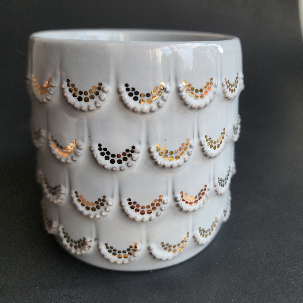 Starbucks Mermaid Scales Coffee Mug Tea Cup Scalloped Gold Dot Pattern 10 fl. oz - Picture 2 of 5